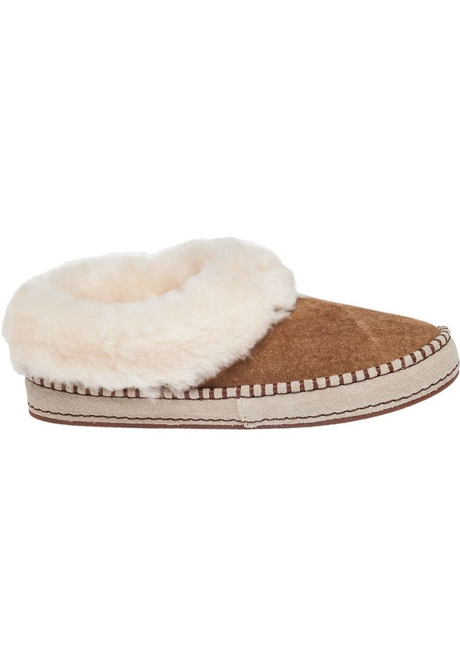 Women UGG® Sneakers | Wrin Chestnut Suede Slipper