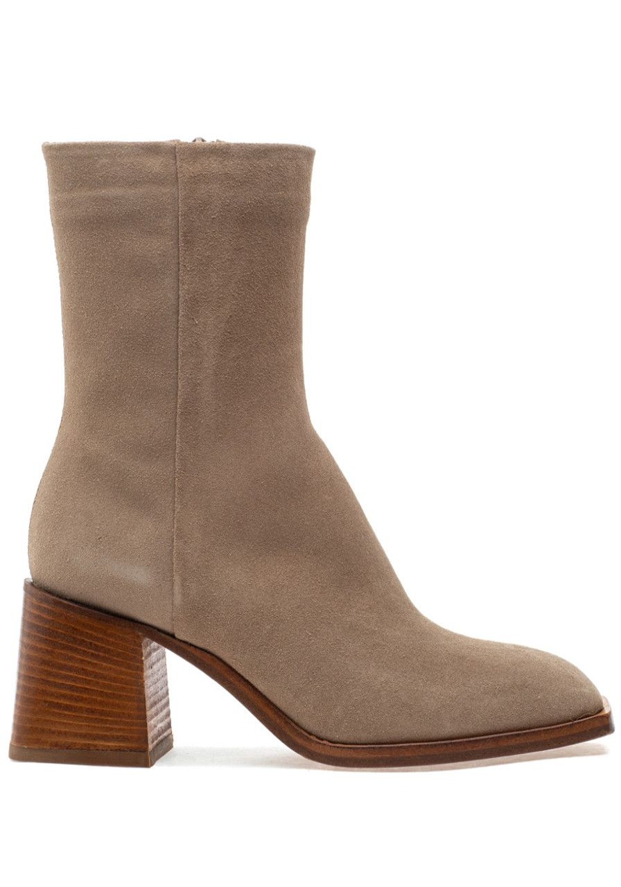 Women 275 Central Boots | Liv Boot Beige Suede